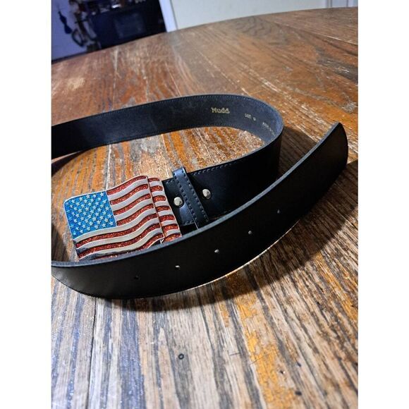 New Medium Mudd Jeans Black Faux Leather Belt with American Flag Belt Buckle - Picture 3 of 3